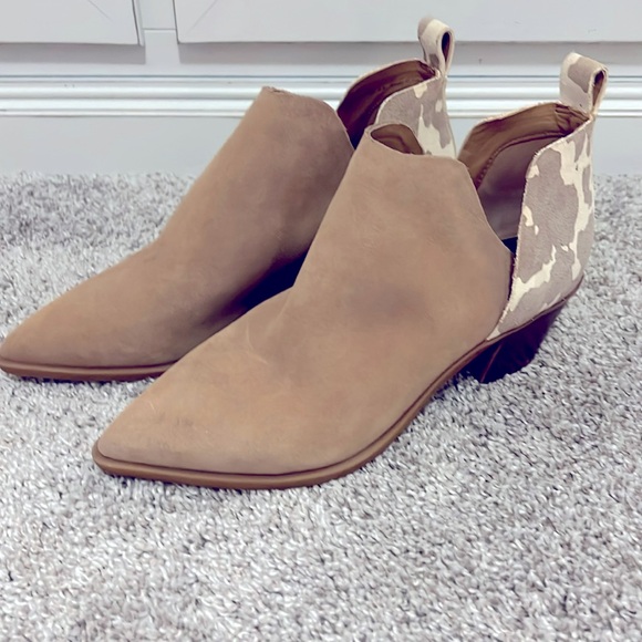 Dolce Vita Shoes - Dolce Vita $120 Satara desert multi suede cow print heel booties size 8.5 NEW